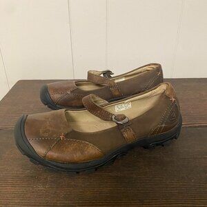 Keen Presidio Mary Janes. Brown, Size 7.5.